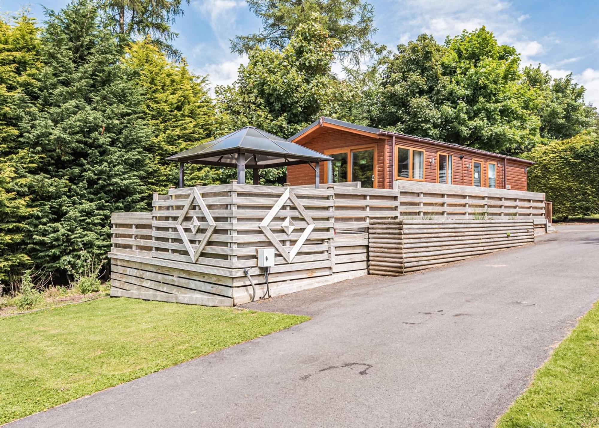 Longnor Wood Holiday Park المظهر الخارجي الصورة