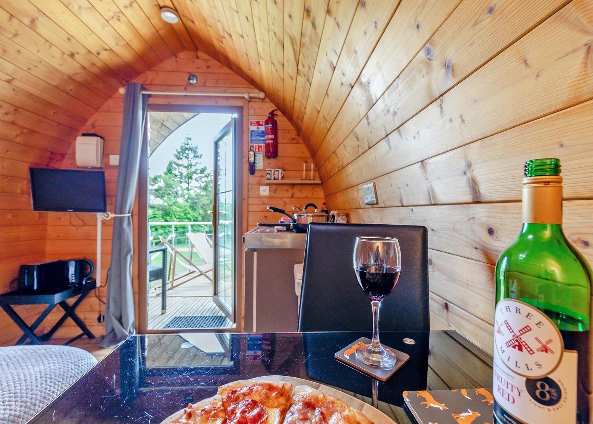 Longnor Wood Holiday Park المظهر الخارجي الصورة