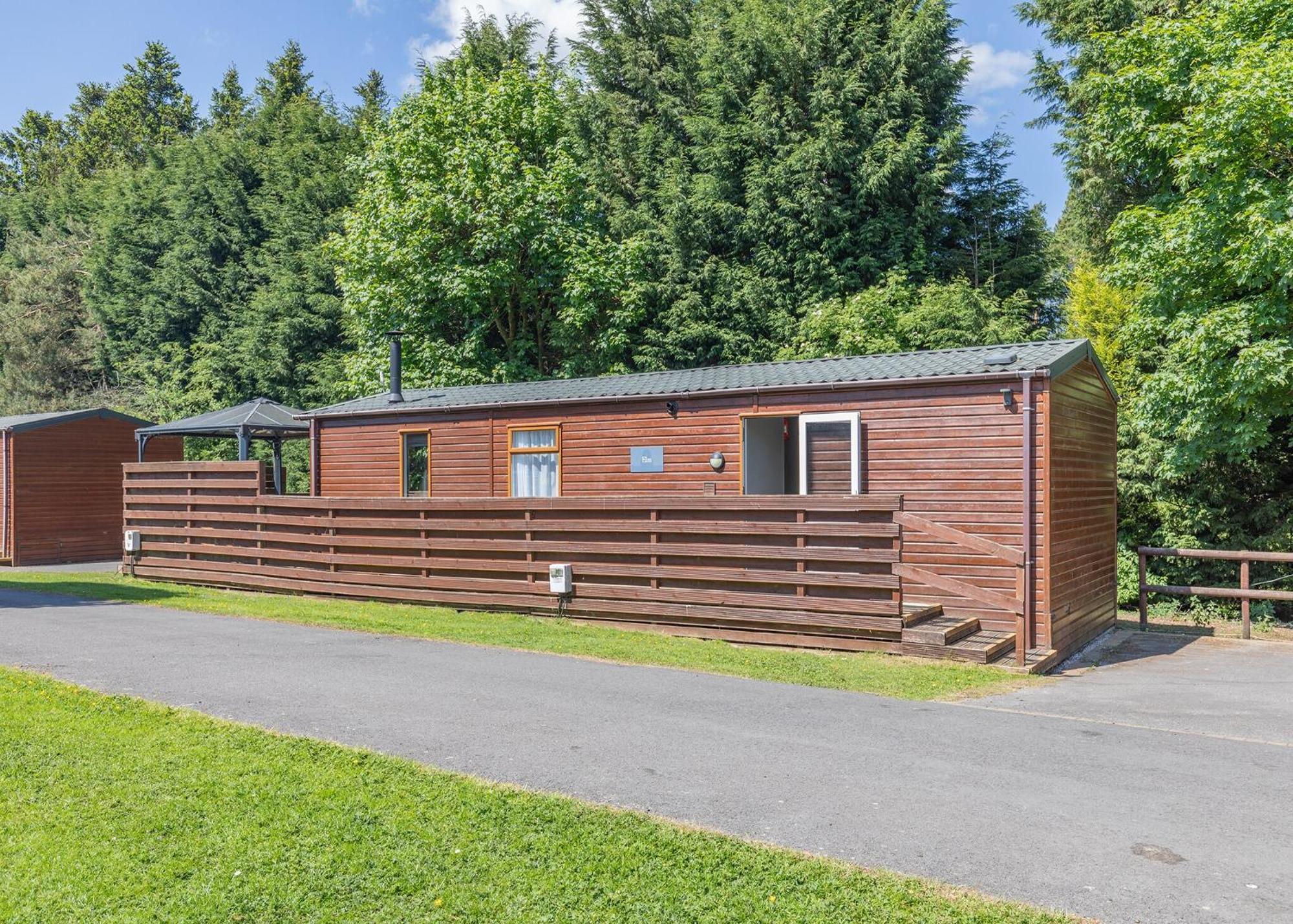 Longnor Wood Holiday Park المظهر الخارجي الصورة