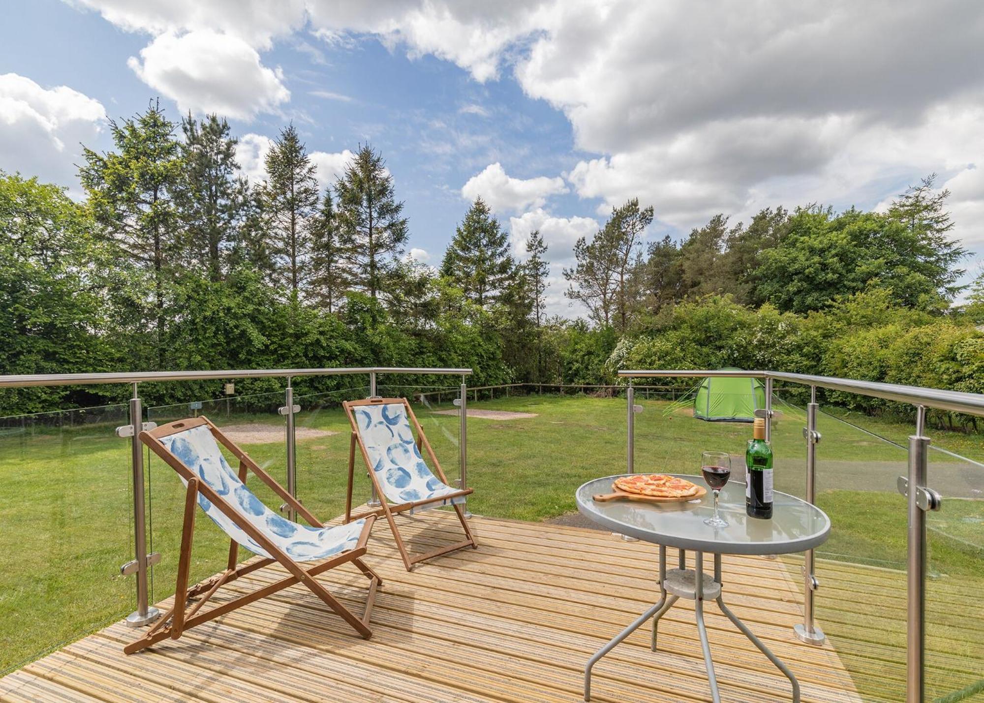Longnor Wood Holiday Park المظهر الخارجي الصورة